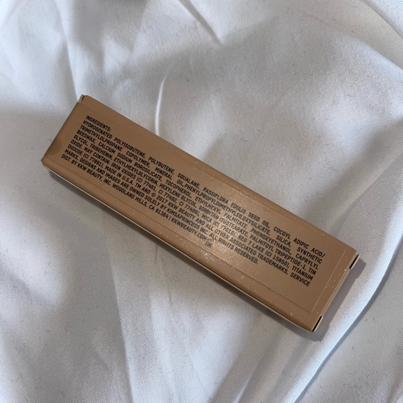 BRAND NEW KKW Beauty Gloss in Shade Gold Sparkle - Picture 4 of 5